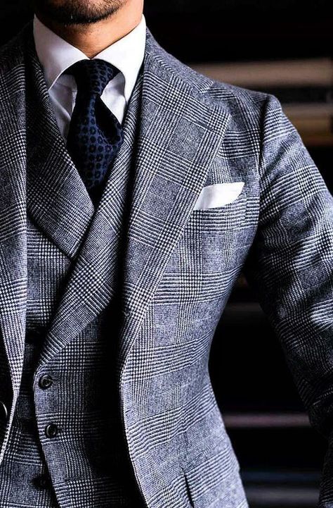 Double Breasted Pinstripe Suit, Italy Outfits Men, Dapper Gentleman Style, Bald Men Style, Stylish Mens Suits, Classy Suits, Dapper Gentleman, Mens Trendy Outfits, Italy Outfits