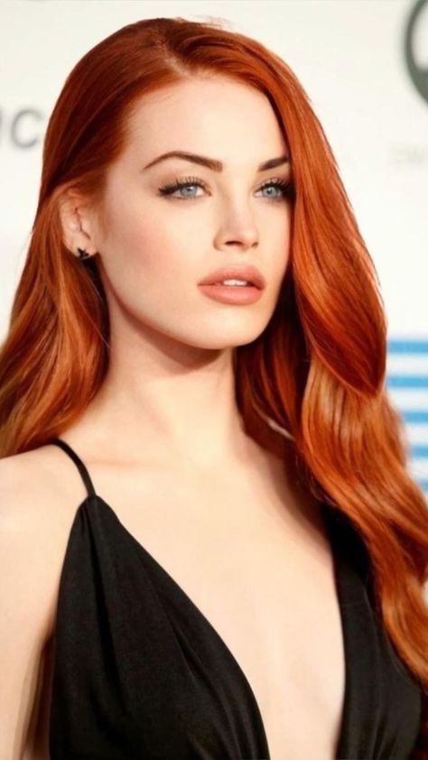 Actresses With Red Hair, Ginger Hair Makeup, Ginger Hair Inspiration, Famous Redheads, Ginger Hair Girl, Pretty Red Hair, Red Hair Blue Eyes, Red Haired Beauty, Red Hair Woman