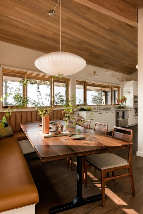 A 1970s Beachfront House Is Brought Back to Its Roots After Remodeling Mishaps – Sunset Magazine Sunset Magazine Interiors, 70s Open Floor Plan, 70 Modern Interior, Craftsman Mid Century Modern, Updated 80s House, 1970s Style House, 1960s Ranch House Remodel Interior, 1970s Home Aesthetic, 1970 Home Remodel