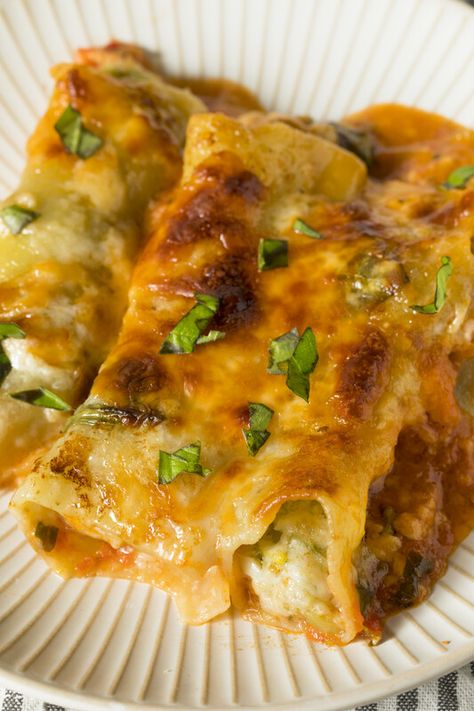 Chicken Cannelloni, Cannelloni Recipe, Cannelloni Pasta, Cannelloni Recipes, Cannoli Recipe, Pasta Fatta In Casa, Pasta Dinner Recipes, Easy Homemade Recipes, Chicken Pasta Recipes