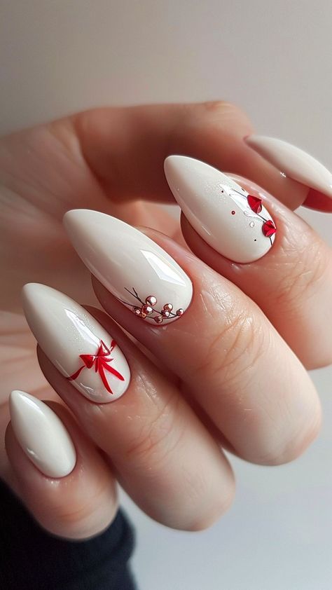 Art Noel, Candy Cane Nails, Christmas Gel, Red Christmas Nails, Cute Christmas Nails, Christmas Nails Easy, Christmas Gel Nails, Winter Nails Acrylic, Nails Easy