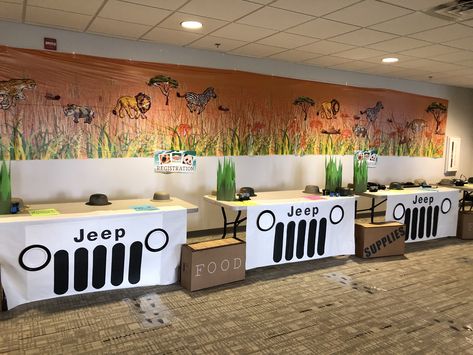 Vbs Jungle Theme, Jumanji Decorations, Diy Safari Decorations, In The Wild Vbs, Asb Ideas, Jungle Theme Classroom Decorations, Jungle Vbs, Vbs Jungle, Wild Theme