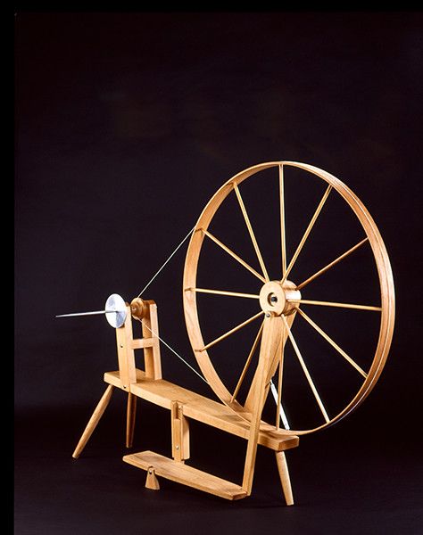 From www.weavingsouthwest.com    Rio Grande spinning wheel.     Someday, someday. :) Spindle Spinning, Spindle Design, Family Trust, Taos New Mexico, Spinning Wool, Weaving Tools, Spinning Wheels, Drop Spindle, Spinning Yarn