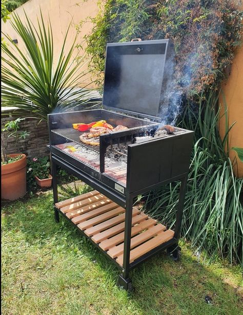 Wood Projects 2x4, Outdoor Cooking Fireplace, Backyard Grill Ideas, Barbeque Grill Design, Iron Furniture Design, Fire Pit Cooking, Barbecue Design, Custom Grill, Diy Grill