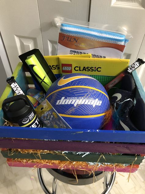 Easter Basket Ideas For Teenage Boys, Easter Baskets For Kids Boys, Easter Basket Ideas For Boys 8-10, Teenage Easter Basket Ideas, Sports Easter Basket, Teenager Easter Basket, Teen Boy Easter Basket, Easter Basket Ideas For Boys, Basket Themes