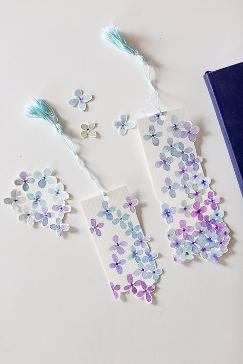 Craftberry Bush | Mother’s Day Watercolor Bookmark | https://www.craftberrybush.com Bookmark Crochet, Handmade Bookmarks Diy, Watercolor Hydrangea, Creative Bookmarks, Bookmark Craft, Paper Bookmarks, Watercolor Bookmarks, Cute Bookmarks, Diy Bookmarks