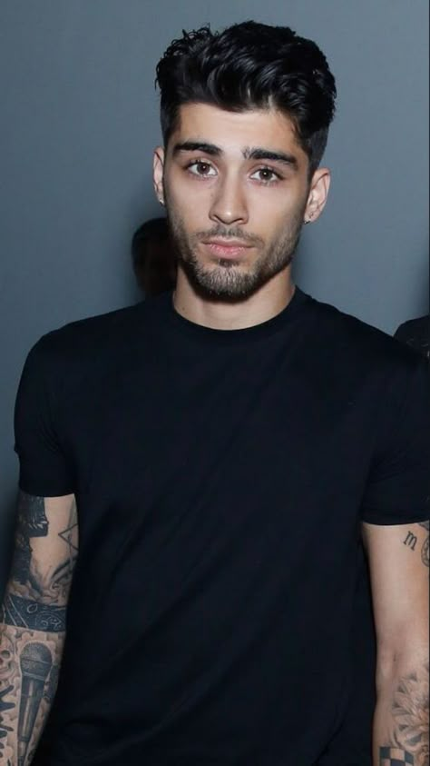 Zayn Malik Photoshoot, Zany Malik, Zayn Malik Hairstyle, Zayn Malik Video, Zayn Malik Style, Mens Hairstyles Fade, Zayn Malik Pics, Cool Hairstyles For Men, Hair Icon