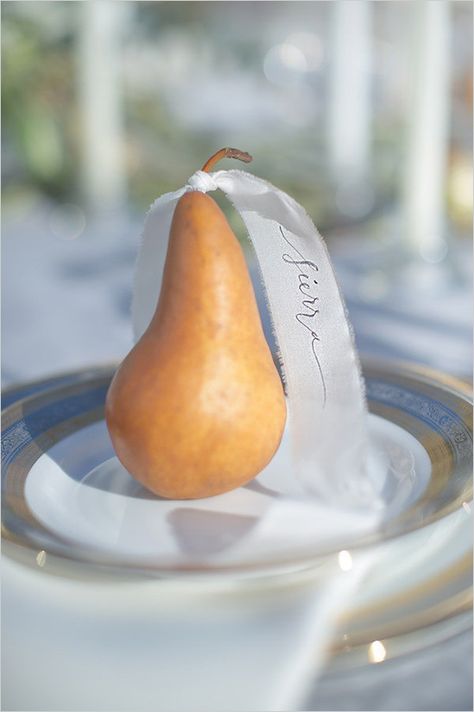 Fruit with calligraphed ribbon as place setting name. Event Styling: Ashley Nicole Events ---> http://www.weddingchicks.com/2014/05/09/magical-winter-wedding-ideas/ Pear Place Setting, Pear Name Cards, Fruit Place Cards, Placecard Ideas, Place Card Ideas, Wedding Suggestions, Winter Favors, Fruit Wedding, Ashley Nicole