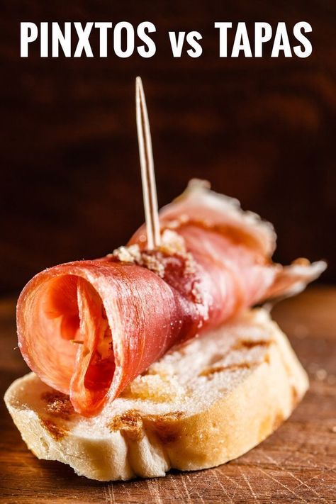 Tapas, pintxos and pinchos. Confused by the difference in these three plates in Spain? Here's an easy explanation including what's free and what you must pay for. Food Around The World, Spanish Tapas, Culinary Travel, Food Tasting, Food Experiences, Spanish Food, Foodie Travel, International Recipes, Food Guide