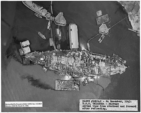 USS Oklahoma at Pearl Harbor December 24, 1943 after being fully righted. Pearl Harbor Pictures, Pearl Harbor 1941, Remember Pearl Harbor, Uss Oklahoma, Uss Arizona Memorial, Uss Texas, Us Battleships, December 7 1941, Pearl Harbour