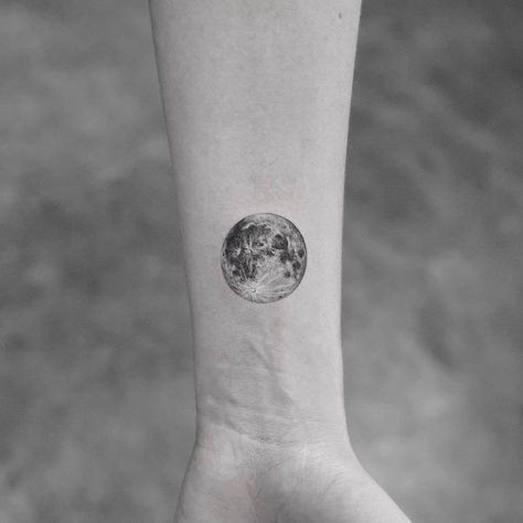 Fine line moon tattoo on the left inner forearm. Moon Tattoo Wrist, Small Moon Tattoos, Full Moon Tattoo, K Tattoo, Tattoo Trend, Moon Tattoo Designs, E Tattoo, Unique Tattoo, Little Tattoos