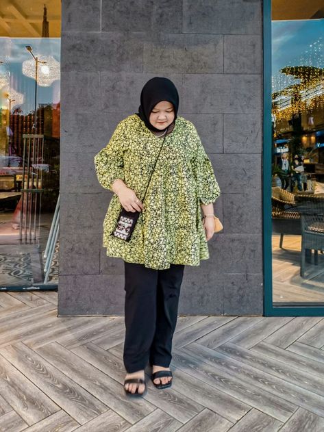 Ootd Hijab Big Size, Ootd Gemuk, Ootd Big Size, Plus Size Hijab, Ootd Plus Size, Big Size Outfit, Ootd Hijab Casual, Ootd Ideas, Outfit Hijab