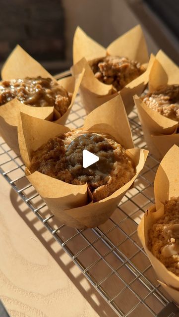 Michelle Kim on Instagram: "SUPER COZY browned butter vanilla chai muffins! You guys LOVED my brown butter chai cake so here is brown butter vanilla chai muffins! The @californiaoliveranch EVOO makes these muffins SO soft and delicious! ad #deats 3 tbsp unsalted butter (melted) 3 tbsp @californiaoliveranch extra virgin olive oil 1/2 cup brown sugar 1/2 cup granulated sugar 1 egg 1/2 cup chai concentrate 1 tbsp vanilla bean paste or extract 1 and 1/3 cups flour 3/4 tsp baking powder 1/8 tsp baking soda Pinch of salt FOR CRUMBLE TOPPING 6 tbsp butter (cold) 1/4 cup +2 tbsp brown sugar 1 tbsp all-purpose flour 2 tsp cinnamon Icing: 1/2 cup powdered sugar 1-2 tbsp chai concentrate 1 tbsp browned butter 1/4 tsp vanilla 1/2 tsp cinnamon Preheat oven to 425 degrees and line a muffin tin Chai Muffins, Chai Concentrate, Chai Cake, Sherbet Recipes, Cinnamon Icing, Vanilla Bean Paste, Savory Muffins, Vanilla Chai, Browned Butter