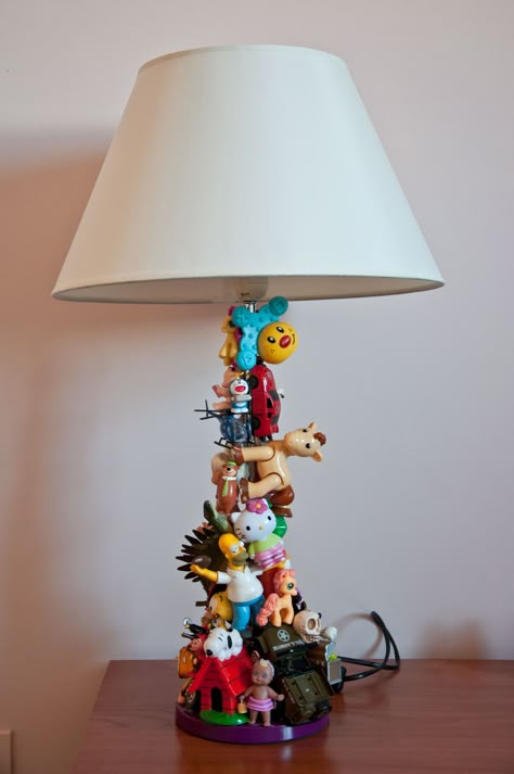 Upcycle Toys, Recycled Toys, Diy Lego, Recycled Art Projects, Diy Lampe, Pinterest Contest, Recycled Art, Dream House Decor, Diy Home Crafts