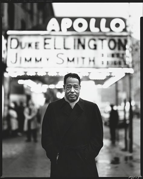 "Black, Brown, and Beige: Duke Ellington’s Music and Race in America" in the New Yorker Arte Jazz, Apollo Theater, Glenn Miller, Jazz Art, Duke Ellington, Jazz Artists, Ella Fitzgerald, Richard Avedon, Louis Armstrong