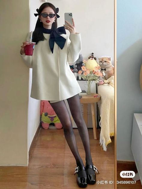 Formal Outfits Winter Women, Korean Fashion Preppy, Chaebol Outfit, Winter Asian Outfits, Formal Korean Outfit, Elegant Korean Outfit, Hollywood Outfit Ideas, Korean Office Outfit, Telenovela Outfits