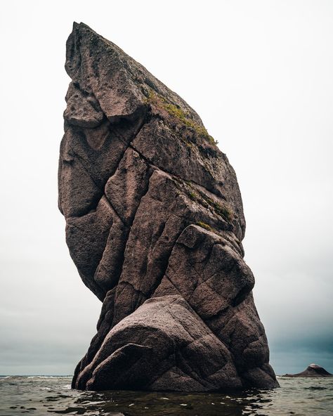 Rock Pictures, Desert Environment, Garden Animals, Life Nature, Body Of Water, Landscape Photography Nature, Cool Rocks, Ocean Wallpaper, Fishing Decor