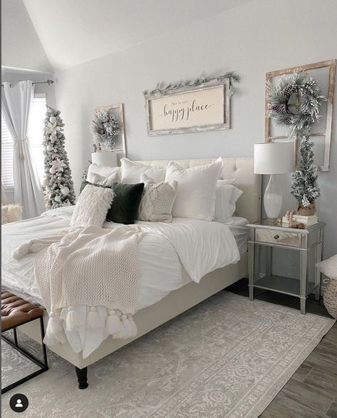 Winter Wonderland Bedroom, Wonderland Bedroom, Decorated Bedroom, Winter Bedroom Decor, Glam Christmas Decor, Winter Wonderland Decorations, Winter Bedroom, Christmas Apartment, Glam Christmas