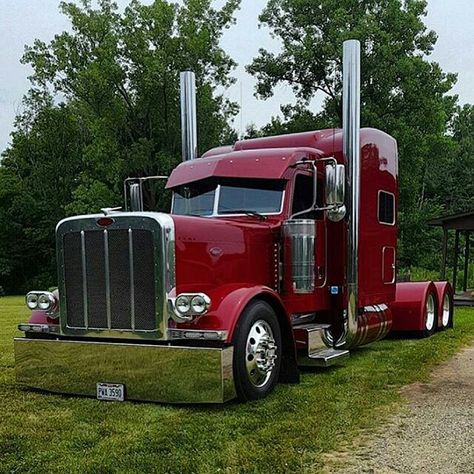 Peterbilt custom 379 Truck Driver Wife, Custom Peterbilt, Tractor Trailer Truck, Custom Big Rigs, Peterbilt 379, Show Trucks, Kenworth Trucks, Foose, Heavy Duty Trucks