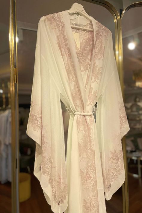 Silky Chiffon Robe Set Off White Powder - Sofia Silk Robe Aesthetic, Fancy Robes, Birthday Vibes, Robe Women, Luxury Sleepwear, Silk Kimono Robe, Elegant Dresses Classy, Wedding Robe, Lace Kimono