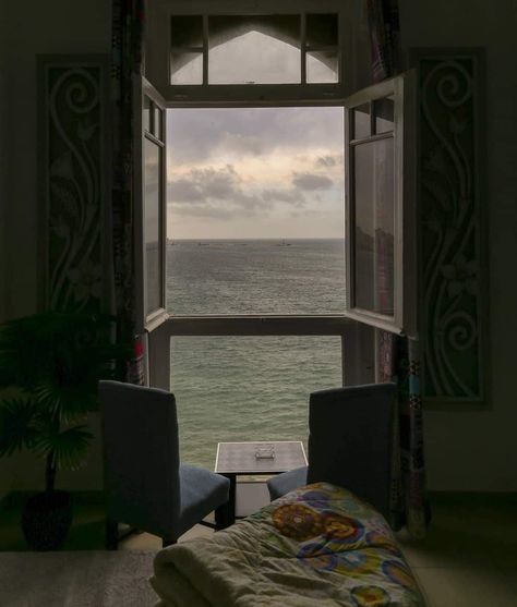 I miss the winter days ⁦♡⁩ House On The Sea, The Sea Aesthetic, Sea Aesthetic, View Quotes, Room With A View, Window View, Through The Window, Jolie Photo, Dream House Decor