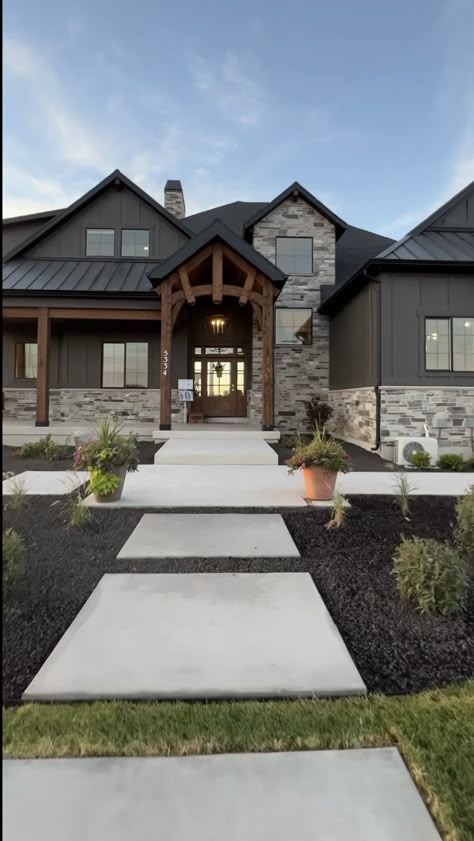 Dark House Exterior, Dark Exterior House, Brown House Exterior, Porch Exterior, Gray House Exterior, Stone Exterior Houses, Modern Ranch House, Ranch House Exterior, Siding Options