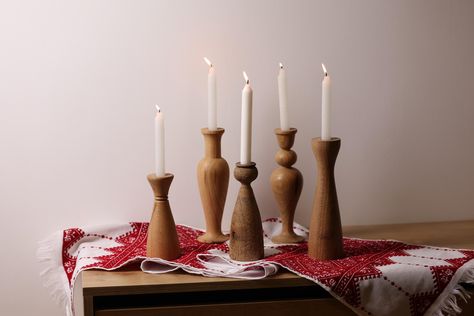 Rustic Barn Wooden Candle Holder Set - Handmade Home Decor & Perfect Gift 🎁✨ Our handmade wooden candlestick set is a perfect blend of rustic charm and timeless beauty! Whether you're looking for rustic wedding gifts, farmhouse decor, or a unique housewarming gift, these candle holders are the ideal choice. Designed to hold taper candles, they create a cozy ambiance for any occasion - from a romantic dinner to a holiday celebration. Choose Your Perfect Set 🕯️ Our collection includes five different candlestick sizes, and you can mix & match to create your dream set! Prefer just one? No problem - each candlestick is available for individual purchase, or you can order a custom design based on your own sketch. 📏 Sizes: 7" x 2.75" (19 cm x 7 cm) 9.45" x 2.75" (24 cm x 7 cm) 7.87" x 2.75" (20 Wooden Candlestick, Rustic Wedding Gifts, Scandinavian Home Decor, Wooden Candle Holder, Wooden Candle Sticks, Unique Housewarming Gifts, Special Birthday Gifts, Wooden Candle, Wooden Candle Holders