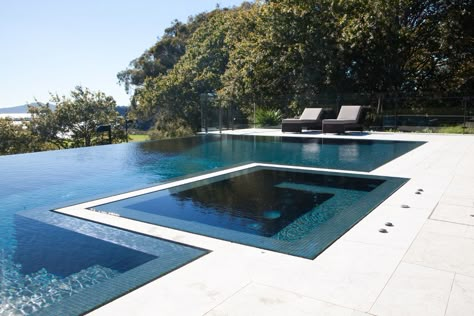 ***ZERO EDGE POOL Infinity Pool Backyard, Overflow Pool, Blue Haven Pools, Kleiner Pool Design, Moderne Pools, Edge Pool, Living Pool, Infinity Pools, Indoor Pools