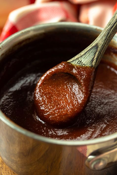 Texas BBQ Sauce (No Ketchup) Texas Bbq Sauce, Bbq Sauce Homemade Easy, Make Bbq Sauce, Best Barbecue Sauce, Homemade Bbq Sauce Recipe, Barbecue Sauce Recipes, Cocktail Syrups, Homemade Barbecue Sauce, Craft Cocktail