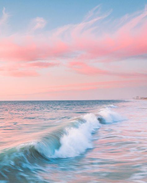 JAXON ROBERTS on Instagram: “Can’t get enough of West Australian sunsets 🌊” Lover Taylor Swift, Best Beach Reads, Lover Taylor, Cotton Candy Sky, Earth Pictures, Taylor Swift Wallpaper, Summer Wallpaper, Taylor Swift Pictures, Sky Aesthetic