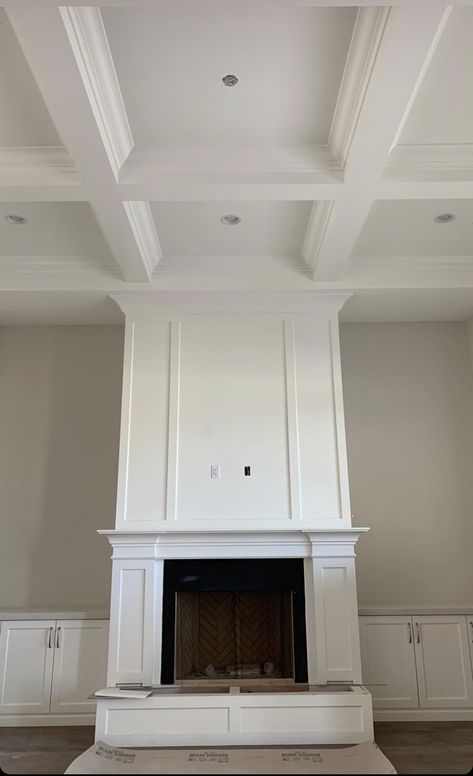 White Fireplace Tv Wall, Fireplace Sheetrock Surround, Fireplace With Trim To Ceiling, Fireplace Ideas Cathedral Ceiling, Fireplace Board And Batten, Gas Fireplace Bedroom, Fireplace Wainscoting, Tall Fireplace Wall High Ceilings, Colonial Family Room