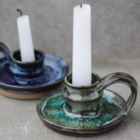 Andi Hoffmann on Instagram: "On dark and rainy days like today, candles help warm heart and light my home 🕯️ This candlestick holder is one of my favourites from this batch of work 💚 #ceramiclife #ceramics #ceramic #pottery #candlelover #candles #mood #moodygrams #candlestick #candlesticks #westcoastartist #westcoastliving #candlelight #handmadegiftideas #handmadeart #westcoast #instapotterylovers #instaartist #ihavethisthingwithceramics #ceramicdesign #handmade" Pottery Candlestick Holders, Air Dry Clay Candlestick Holder, Candlestick Pottery, Ceramic Candle Holders Ideas, Candle Holder Pottery, Pottery Candle Holders, Medieval Pottery, Clay Projects For Kids, Antiqued Candle Holders