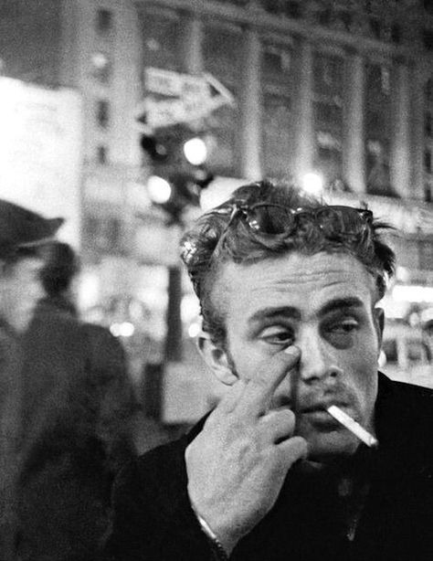 "Jim" as his friends called him... Was a bad insomniac. They say he would sit chain smoking filterless Lucky's, drinking coffee, and reading scripts. Dennis Stock, Terrence Loves You, James Dean Photos, A Streetcar Named Desire, Behind Blue Eyes, Jimmy Dean, East Of Eden, Actor James, James Dean