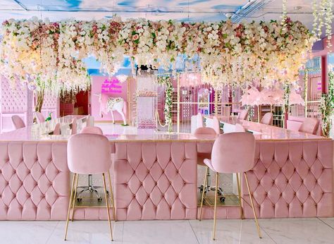 1,933 Likes, 32 Comments - 🦄✨Annabel Maginnis✨🦄 (@nails_by_annabel_m) on Instagram: “💕✨💕” Pink Restaurant, Manicure Station, Nail Salon Interior Design, Nail Salon Interior, Amazing Nails, Beauty Salon Decor, Cafe House, Salon Interior Design, Pink Houses