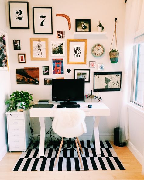 Home Office Frame Wall, Home Office Collage Wall, Home Office Photo Wall, Gallery Wall Desk, Gallery Wall Behind Desk, Gallery Wall Over Desk, Office Gallery Wall Ideas Work Spaces, Gallery Wall Above Desk, Office Wall Collage