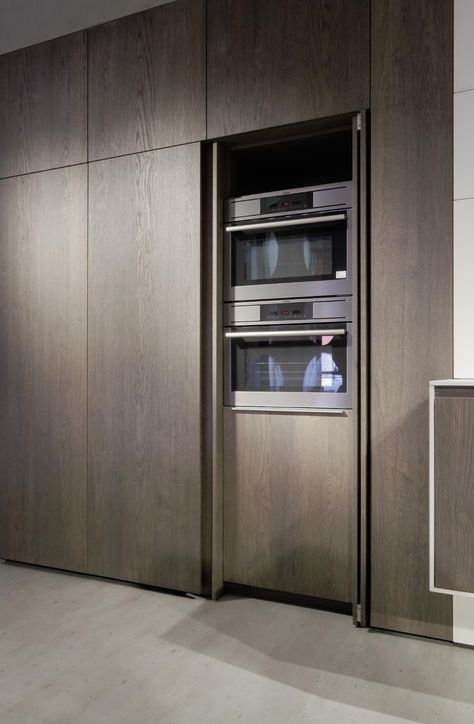 Kuche Pocket Kitchens Hidden Oven, Award Winning Kitchen Design, Bespoke Kitchen Design, Hidden Kitchen, Modern Kitchen Interiors, Kitchen Installation, Best Kitchen Designs, Contemporary Kitchen Design, Custom Kitchens