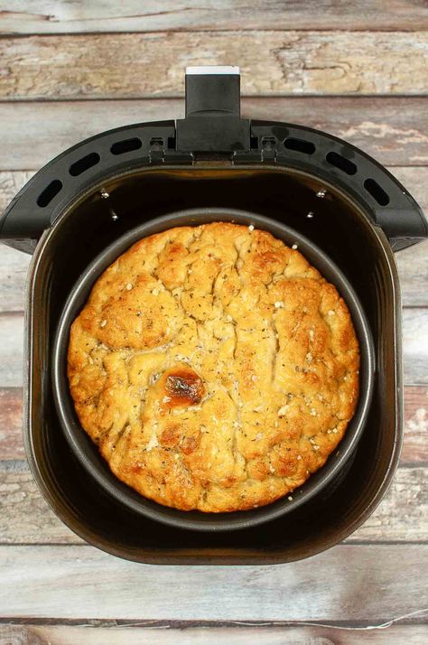 Yes, you can bake focaccia in the air fryer! This small batch focaccia recipe is perfect for portion control, and it bakes so much quicker in the air fryer. Focaccia is an easy beginner bread recipe, and is pretty fool-proof. This focaccia has a delicious savory buttery and olive oil crust with garlic and herbs. Make focaccia sandwiches, or dip the focaccia into your favorite soup, chili, or sauce. Focaccia Bread Air Fryer, Airfryer Foccacia, Foccacia Bread Air Fryer, Air Fryer Focaccia Bread, Beginner Bread Recipe, Focaccia Sandwiches, Make Focaccia, Beginners Bread Recipe, Foccacia Bread