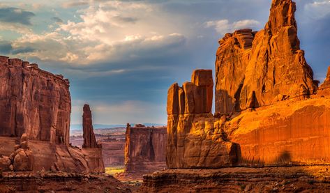 rock formation #rock #landscape rock formation Arches National Park #4K #wallpaper #hdwallpaper #desktop Grand Canyon Wallpaper, Arches Park, Grand Canyon Arizona, Arizona Landscape, Backgrounds Hd, Desert Mountains, Mountain Canvas, Visit Scotland, Utah National Parks