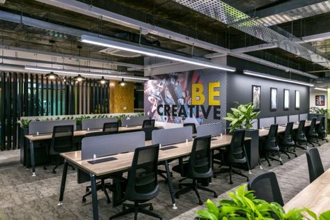 Office Interior Design Creative, Workspace Interior Design, Coworking Office Design, Coworking Space Design, Small Office Design Interior, Small Office Design, Creative Office Space, Cool Office Space, Modern Office Interiors