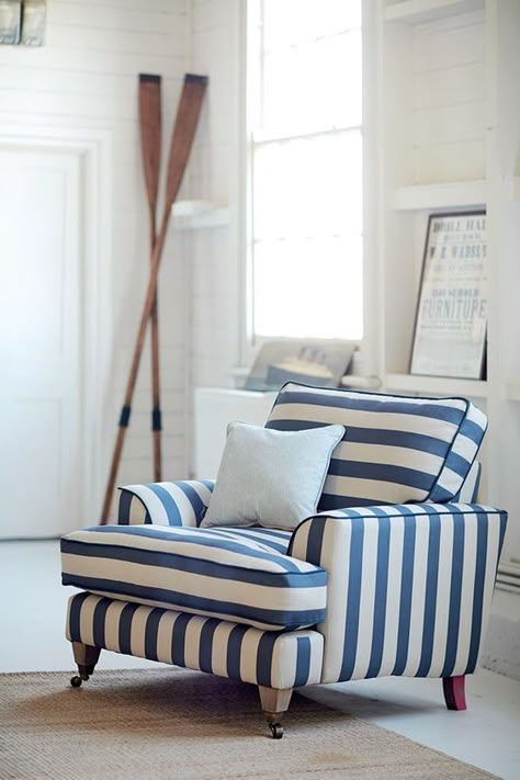 Nautical Interior, Nautical Home Decor, Beach House Interior Design, Beach House Interior, Coastal Living Room, Nautical Home, Blue House, Inspiration Ideas, Coastal Living