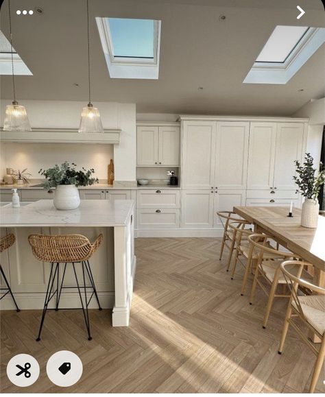 Herringbone Floor Kitchen, Herringbone Floor, Kitchen Dining Living, Oak Kitchen, Kitchen Extension, Kitchen Units, Kitchen Diner, Kitchen Cabinetry, Open Plan Kitchen