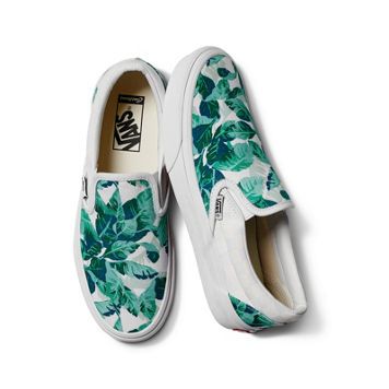 Customs Leaf Me Alone Slip-on Vans Wallpaper Iphone, High Heels Drawing, Heels Drawing, Vans Wallpaper, Shoes Types, Outfits With Vans, Tennis Vans, Custom Vans Shoes, Tenis Vans