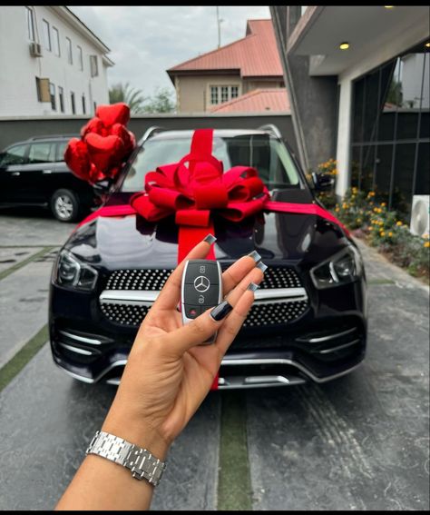 Dream Cars Mercedes, Birthday Ideas For Her, Luxury Lifestyle Women, Mercedes Sl, Car Goals, Mercedes Car, Luxury Lifestyle Dreams, Classy Cars, Fancy Cars