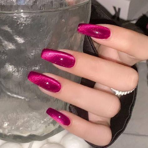 Amazon.com : 12ml Dark Pink Cat Eye Magnetic Gel Polish,0.41 fl oz : Beauty & Personal Care Rust Nails, Nails Acrylic Coffin Short, Nails Unique Design, Pink Cateye, Cateye Nails, Magenta Nails, Magnetic Gel Polish, Winter Nail Art Designs, Pink Cat Eye