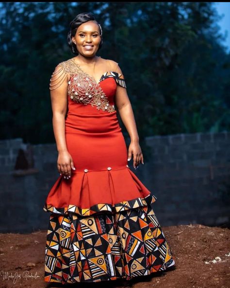 #ruracio#traditionalwedding African Attire Wedding Dresses, Kitenge Designs For Ruracio, Ankara Bridal Dress Styles, Koito Dresses, Ruracio Outfits For Ladies Kikuyu, African Bridal Dresses Ankara, African Traditional Dresses Wedding, Kikuyu Ruracio Dresses, Bride Traditional Dress