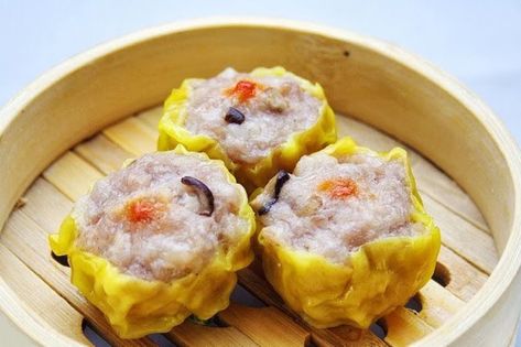 Pinoy (Cebu Style) Siomai Recipe – Recipes by Lucelle Pork Siomai Recipe, Binangkal Recipe, Siomai Recipe, Pork Siomai, Philippines Recipes, Chili Sauce Recipe, Bamboo Steamer, Recipes Pork, Cantonese Cuisine