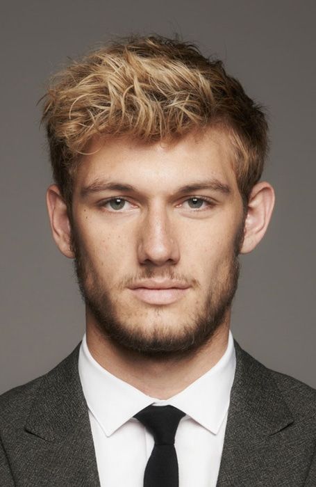 Short Blonde Hair Blond Hairstyles, Blonde Man, Strong Woman Tattoos, Petite Blonde, Alex Pettyfer, Handsome Men Quotes, Blonde Hair Brown Eyes, Blonde Haircuts, Dirty Blonde Hair