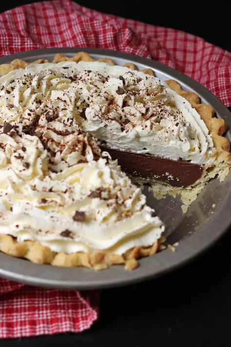 Homemade Chocolate Cream Pie, Fcs Classroom, Recipe Using Milk, Leftover Milk, Pie Crust Uses, Baking Bad, Frozen Pie Crust, Mom Recipes, Frozen Pie