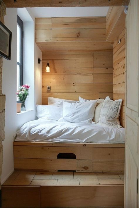 Extremely Small Bedroom Ideas, Narrow Bedroom, Bedrooms For Couples, Hippie Room, Neutral Bedrooms, Boho Style Bedroom, Hippy Room, Small Bedroom Ideas, Unique House Design