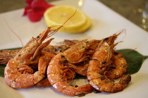 How To Cook Argentine Red Shrimp With Shell On - Recipes.net Argentine Shrimp Recipe, Argentine Red Shrimp, Shrimp In The Oven, Pork Spices, Spiced Vegetables, Lemon Butter Sauce, Shrimp Seasoning, Main Dish Salads, Taste Made